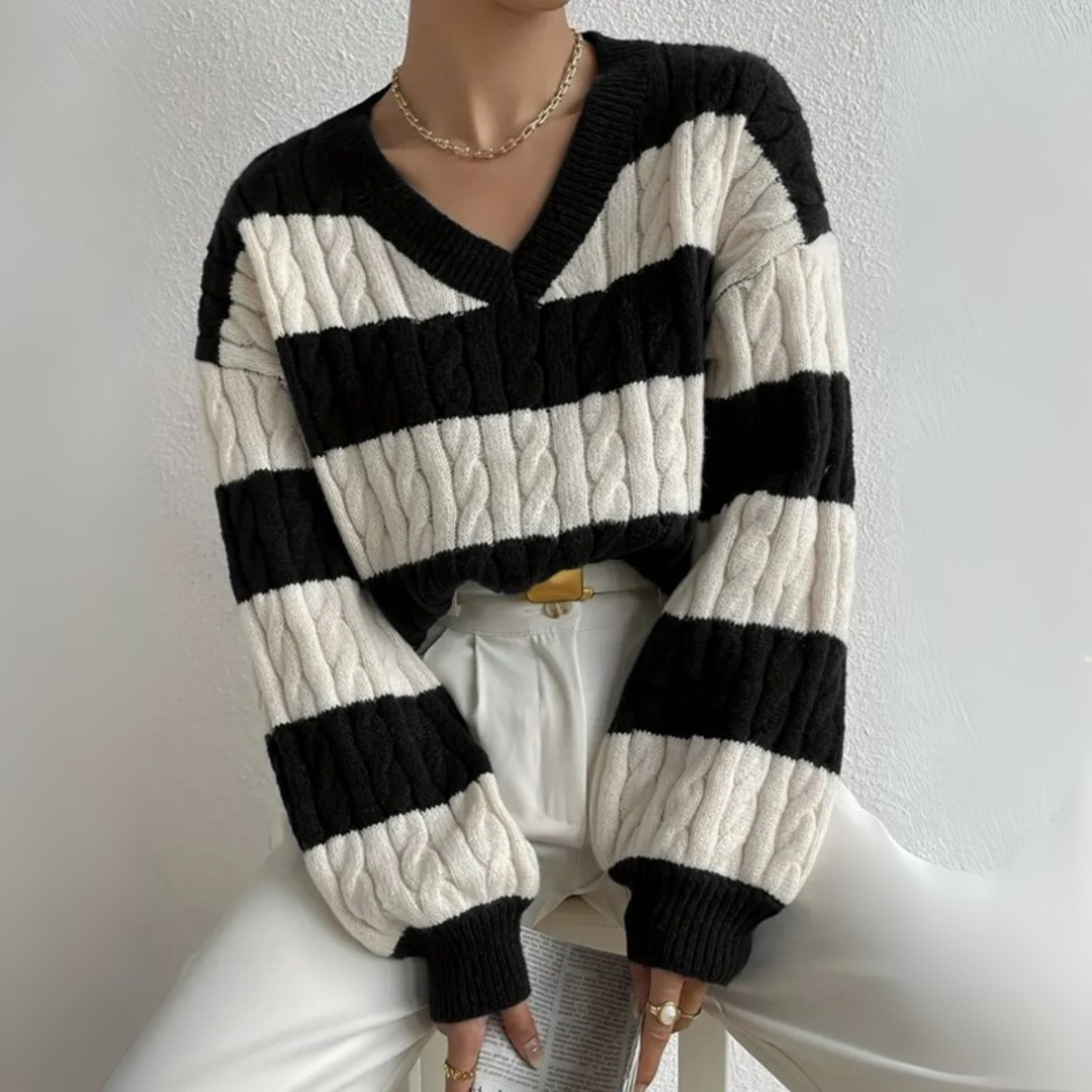 Morta | Comfy V-Neck Jumper