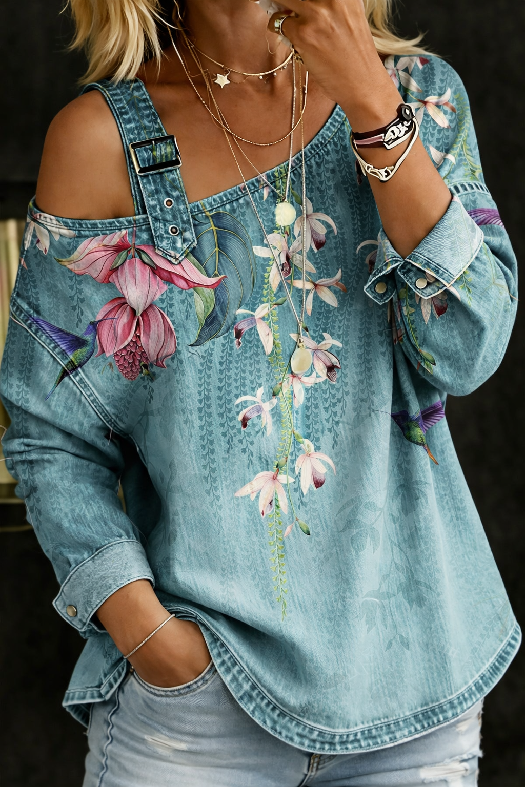 Amara | Chic Denim Shoulder Top