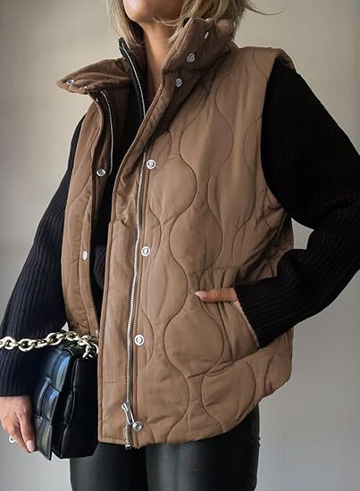 Darcy | Chic Lightweight Button-Up Puffer Vest