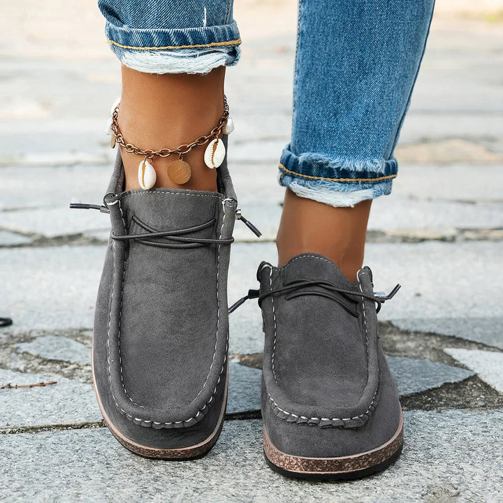 Rebecca | Spring Shoes to Move Forward with Serenity