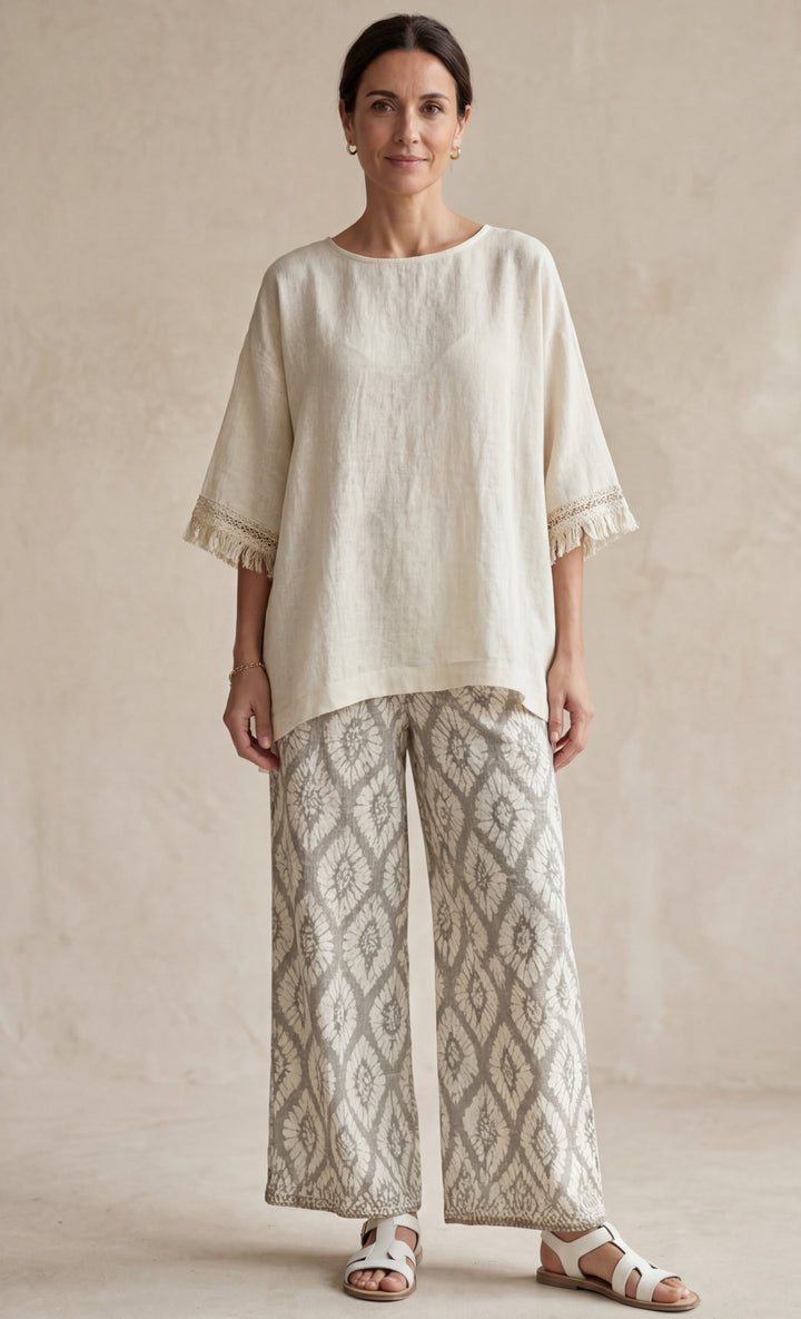 Ilaria | Sophisticated Top and Casual Pants