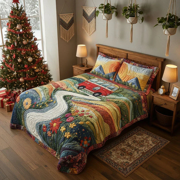 3-Piece Quilted Bedding Set - Vintage Travel