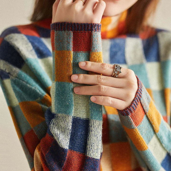 Mia | Retro-Inspired Plaid Jumper