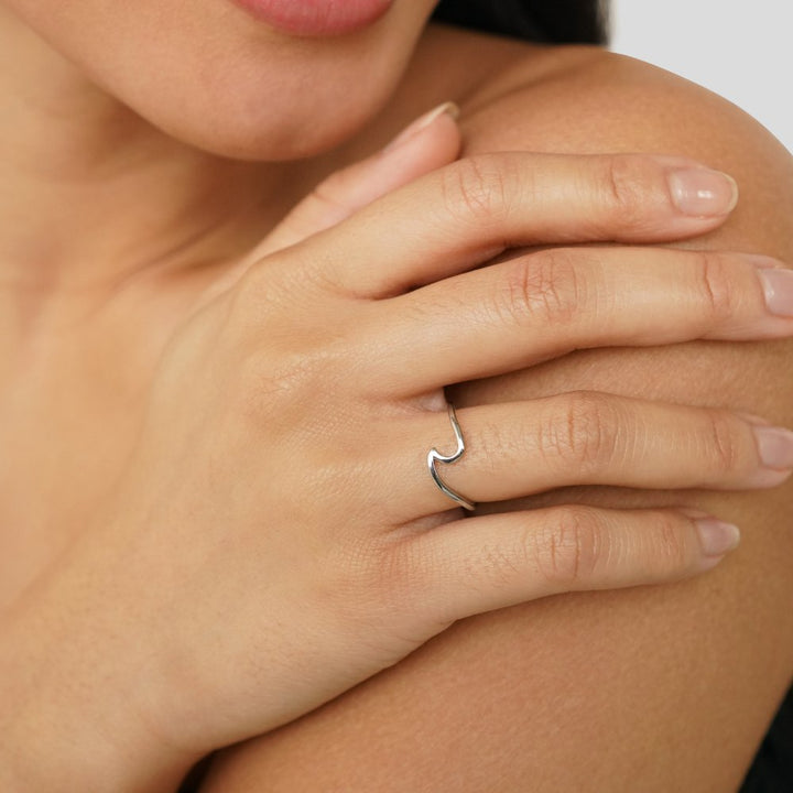 Imara | Silver Wave Ring